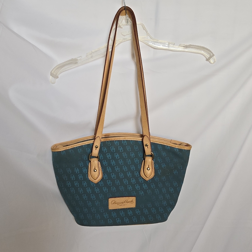 Dooney and Bourke medium size tote